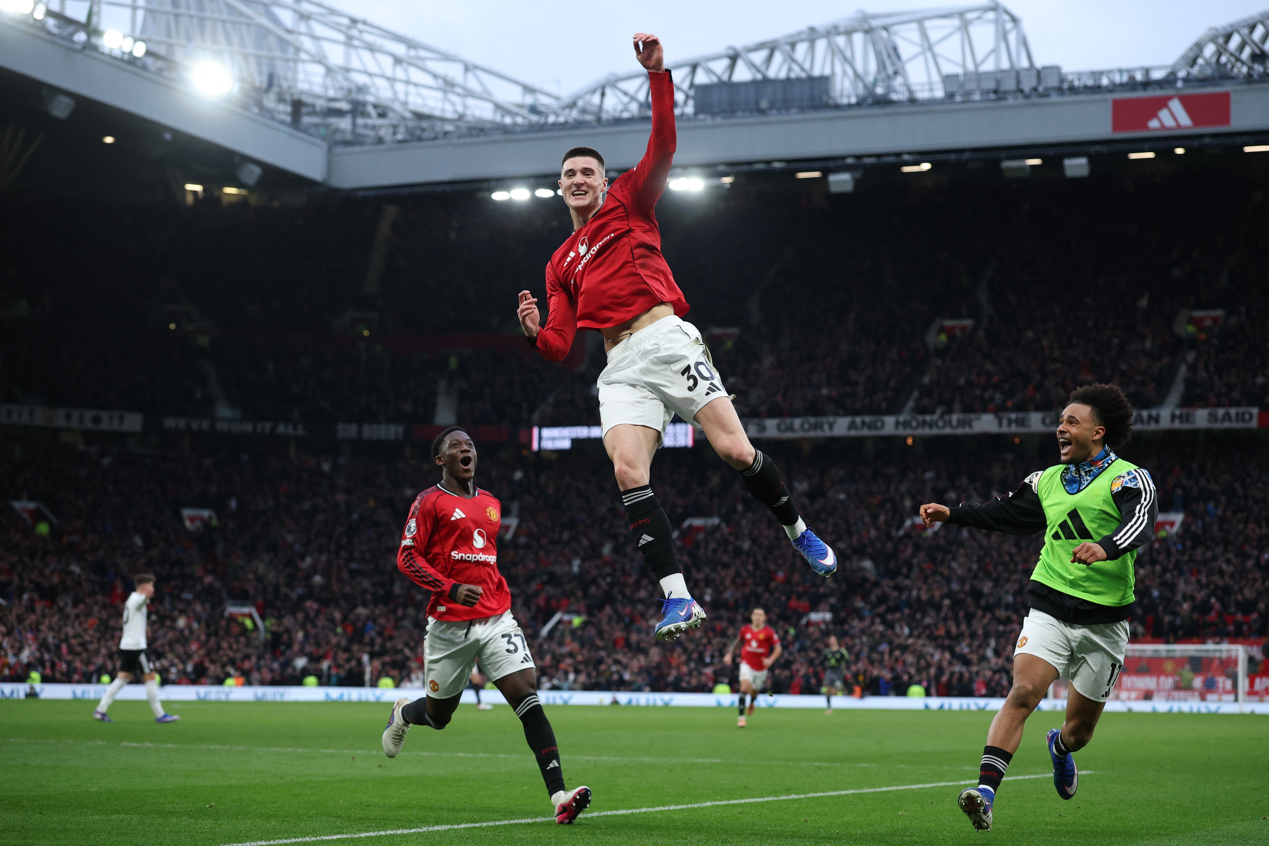 星空体育APP-TA：萨尔茨堡员工曾因担心舍什科过度训练没收他的健身房手环