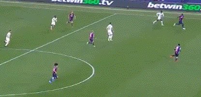 星空体育APP-【意甲】伊布传射+乌龙 AC米兰11打10被追2球4比2胜