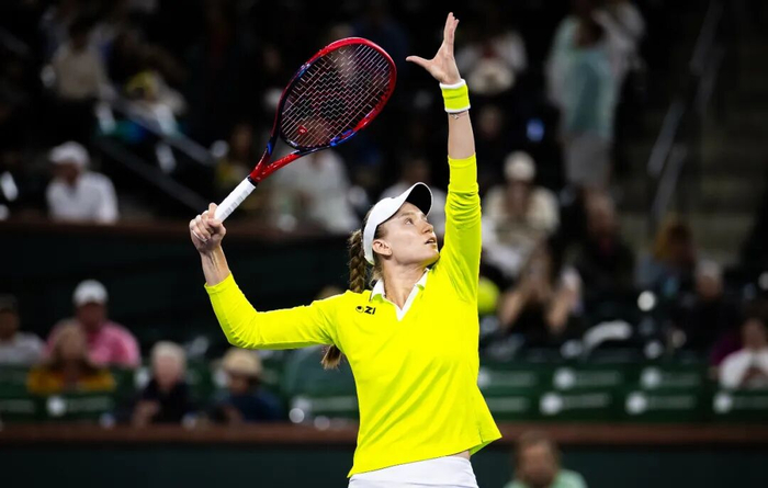 心向苍穹，扶摇而上——莱巴金娜剑指世界第一！|WTA|WTA年终总决赛|WTA1000|女单|澳网_新浪体育_新浪新闻